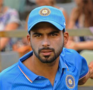 Nehra, Bhuvneshwar's tips helped: Saran | नेहरा, भुवनेश्वरने दिलेल्या टिप्सची मदत झाली : सरन