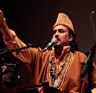 Qawwali singer Amjad Saber shot dead in Karachi | कराचीमध्ये कव्वाली गायक अमजद साबरींची गोळी घालून हत्या