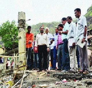 The wall design near the tunnel is inappropriate | बोगद्याजवळील भिंतीची आखणी अयोग्य