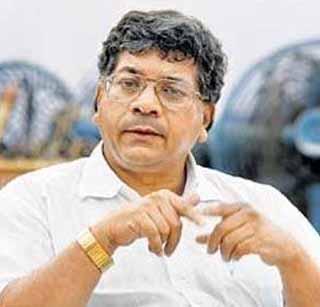 Farmers, along with the rulers, commit suicide! -Prakash Ambedkar | शेतक-यांनो, राज्यकर्त्यांना सोबत घेऊन आत्महत्या करा!-प्रकाश आंबेडकर