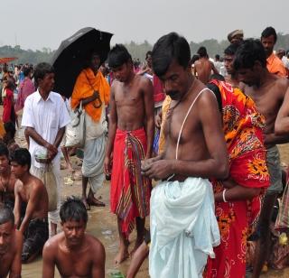 The number of Hindus in Bangladesh increased by 1 percent | बांगलादेशात हिंदूंच्या संख्येत १ टक्का वाढ