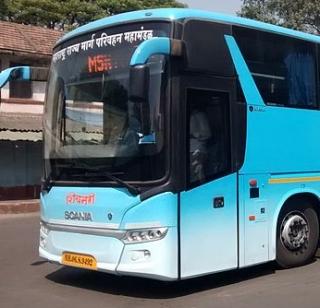 ST air conditioned Shivneri bus earns 'suasat' | एसटीची वातानुकूलित शिवनेरी बस उत्पन्नातही ‘सुसाट’