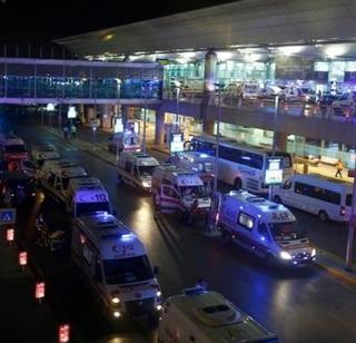 Istanbul airport blast shock, 36 killed, more than 147 injured | इस्तंबुल विमानतळ स्फोटांनी हादरले, 36 जणांचा मृत्यू, 147हून अधिक जखमी