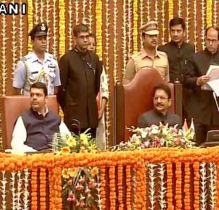 Fadnavis swears in the absence of 10 new ministers, Uddhav Thackeray | फडणवीस सरकारमध्ये 10 नवे मंत्री, उद्धव ठाकरेंच्या अनुपस्थितीत पार पडला शपथविधी