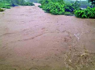 Devdindi floods in pandana flood | पांडाणे येथील देवनदीला पूर