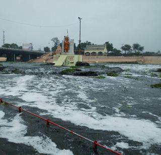 Video - Godavari floods in Nashik | व्हिडीओ - नाशिकमध्ये गोदावरीला पूर Video - Godavari floods in Nashik | व्हिडीओ - नाशिकमध्ये गोदावरीला पूर