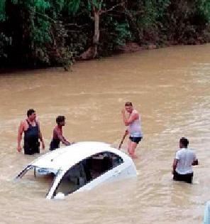 The rainy season prevailed | पावसाचा कहर सुरूच