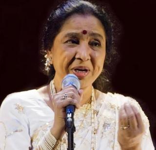 Asha Bhosaleen's stage show bye by senior singer ... | ज्येष्ठ गायिका ​आशा भोसलेंचा स्टेज शोला अलविदा...