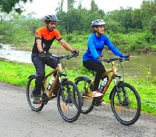 VIDEO: Aatuahimachal travel from bamboo cycle | VIDEO : बांबूच्या सायकलवरून आसेतूहिमाचल प्रवास