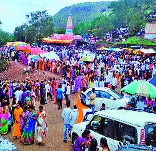 Bungarwadi Secret Vithoba crowd | बांगरवाडीतील गुप्त विठोबाला गर्दी