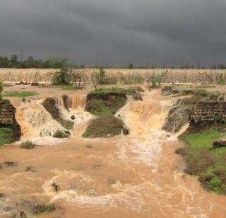 Three children of Budhanga river flooded in the flood | पंचगंगा नदीच्या पुरात बुडाली तीन मुलं