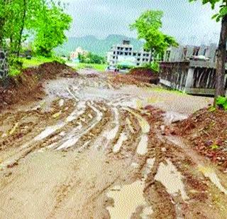 Roads in Dahiwali-Srinagar are approved by Nagorothan | दहिवली-श्रीनगरमधील रस्ता नगरोत्थानमधून मंजूर