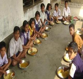 10 students get 14 rupees for diet | १0 विद्यार्थ्यांच्या आहारासाठी मिळतात १४ रुपये