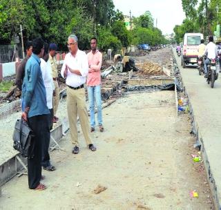 Municipal Commissioner again on the road | महापालिका आयुक्त पुन्हा रस्त्यावर