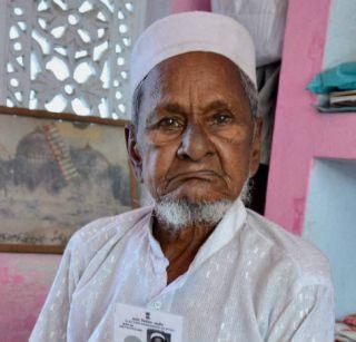 Hashim Ansari dies in Babri Masjid case | बाबरी मशीद प्रकरणातील पक्षकार हाशीम अन्सारी यांचं निधन