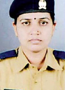 The trader tricked the robbery | व्यापाऱ्याला लुटण्याचा डाव हाणून पाडला The trader tricked the robbery | व्यापाऱ्याला लुटण्याचा डाव हाणून पाडला