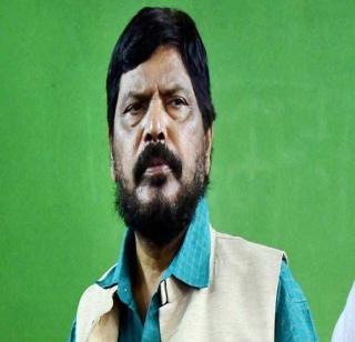 Ramdas Athavale postponement of Kopardi visit | रामदास आठवले यांचा कोपर्डी दौरा स्थगित