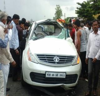 One killed and four injured in two separate accidents | दोन वेगवेगळ्या अपघातात एक ठार, चार जखमी