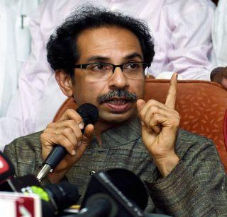 Only the country will not run on advertising, Uddhav Thackeray criticizes BJP | फक्त जाहिरातबाजीवर देश चालणार नाही, उद्धव ठाकरेंची भाजपावर टीका