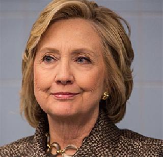 Democrat Hillary Clinton announces candidacy | डेमोक्रॅटिक पक्षातर्फे हिलरी क्लिंटन यांना उमेदवारी जाहीर