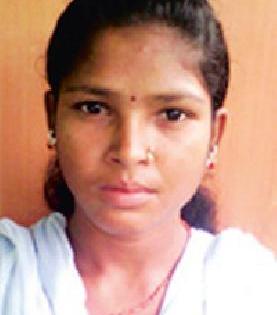 Naxalism has become the 'she' of the killings | हत्याराच्या आकर्षणाने ‘ती’ झाली नक्षलवादी Naxalism has become the 'she' of the killings | हत्याराच्या आकर्षणाने ‘ती’ झाली नक्षलवादी