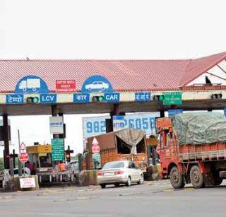 Toll redemption in Gujarat from August 15, when in Maharashtra? | गुजरातमध्ये 15 ऑगस्टपासून टोलमुक्ती, महाराष्ट्रात कधी ?