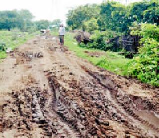 Stack the roads from Padgaon to Nimgaon | पडेगाव ते निमगाव रस्त्याचे खडीकरण करा Stack the roads from Padgaon to Nimgaon | पडेगाव ते निमगाव रस्त्याचे खडीकरण करा