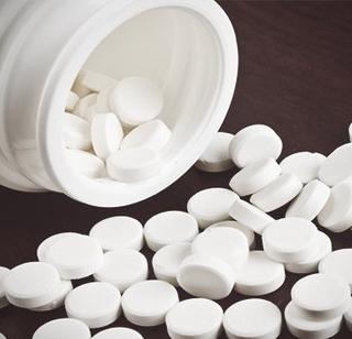 Avon sells 21 tons of ephedrine to two companies | ‘एव्हॉन’ने दोन कंपन्यांना विकले २१ टन इफेड्रीन! Avon sells 21 tons of ephedrine to two companies | ‘एव्हॉन’ने दोन कंपन्यांना विकले २१ टन इफेड्रीन!