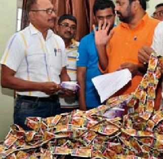 Remember, knock on the gutkha! | याद राखा, येथेच गुटख्याचे गोडावून करु ! Remember, knock on the gutkha! | याद राखा, येथेच गुटख्याचे गोडावून करु !