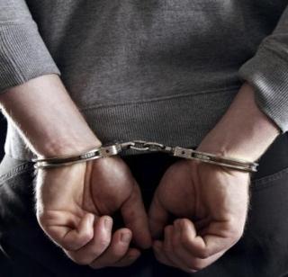 Two-wheeler detainee arrested | दुचाकी चोरणाऱ्या चौकडीला अटक