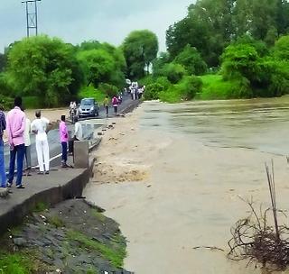 The country's first 'concrete' pool was the twin! | देशातील पहिला ‘काँक्रीट’ पूल झाला नव्वदीचा!