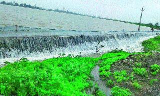 Livestock pond | शेणवड तलाव फुल्ल