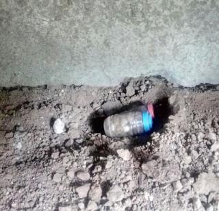 Explosion under bridge in Pune-Bangalore National Highway | पुणे-बेंगलोर राष्ट्रीय महामार्गावर पुलाखाली स्फोट Explosion under bridge in Pune-Bangalore National Highway | पुणे-बेंगलोर राष्ट्रीय महामार्गावर पुलाखाली स्फोट