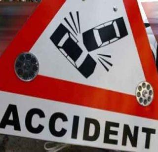 The bus went down a bit ... the driver jumped! | बसखाली गेली दुचाकी...चालकाने मारली उडी ! The bus went down a bit ... the driver jumped! | बसखाली गेली दुचाकी...चालकाने मारली उडी !