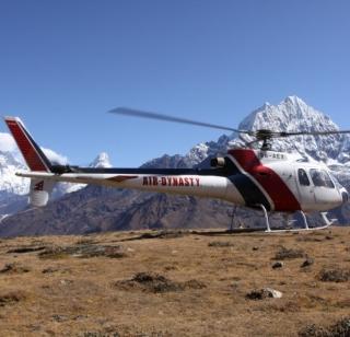 The helicopter collapses in Nepal, killing seven people | नेपाळमध्ये हेलिकॉप्टर कोसळून 7 जणांचा मृत्यू