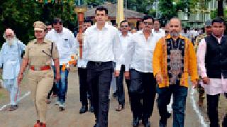 शहिदांना मानवंदना :