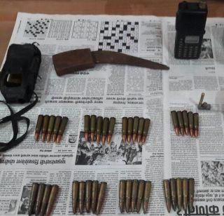 Maoists seized arms and ammunition | नक्षल्यांचा शस्त्रसाठा पोलिसांनी केला जप्त