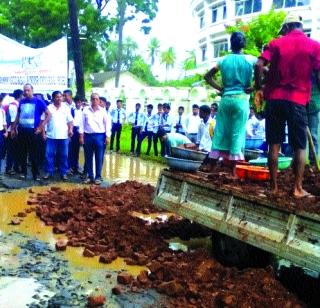 The road? No! Highways of Accidents | रस्ता ? नव्हे ! अपघातांचा महामार्ग