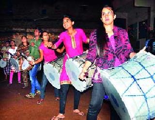 Ganesh Utsav Mandal's preparations started | गणेशोत्सव मंडळांच्या तयारीला प्रारंभ Ganesh Utsav Mandal's preparations started | गणेशोत्सव मंडळांच्या तयारीला प्रारंभ