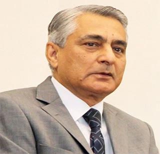 The Chief Justice is angry at Modi | सरन्यायाधीश मोदींवर नाराज The Chief Justice is angry at Modi | सरन्यायाधीश मोदींवर नाराज