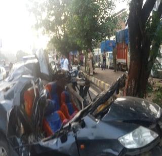 Mumbai: Accident of the car near Milan subway, 5 dead | मुंबई : मिलन सबवेजवळ कारचा भीषण अपघात, ५ ठार