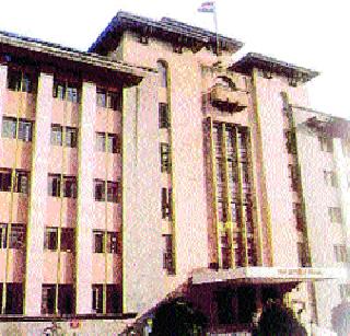 Claim against municipality, still towers | पालिकेविरोधात दावा, तरीही टॉवर्स