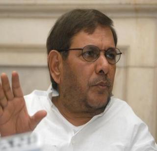 Kashmir issue is important for country's unity - Sharad Yadav | काश्मीरचा मुद्दा देशाच्या एकतेसाठी महत्वाचा - शरद यादव