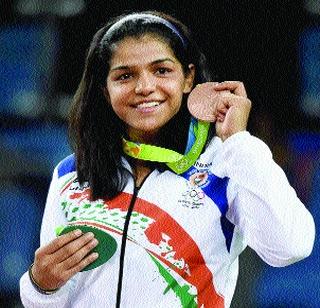 Delete the Shukracharya in the spring, get Olympic medals | झारीतील शुक्राचार्य हटवा, आॅलिम्पिक पदके मिळतील Delete the Shukracharya in the spring, get Olympic medals | झारीतील शुक्राचार्य हटवा, आॅलिम्पिक पदके मिळतील