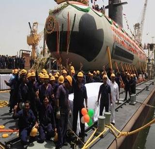 Confidential information about the Indian Navy's scorpion submarine was leaked | भारतीय नौदलाच्या स्कॉर्पिअन पाणबुड्यांबद्दलची गोपनीय माहिती झाली लीक