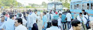 Arrival of Telangana bus sirancha after 100 years | तब्बल १०० वर्षानंतर तेलंगणच्या बसचे सिरोंचात आगमन Arrival of Telangana bus sirancha after 100 years | तब्बल १०० वर्षानंतर तेलंगणच्या बसचे सिरोंचात आगमन