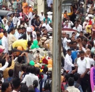 VIDEO: A grand welcome in the royal procession of Lalita | VIDEO : शाही मिरवणुकीने ललिताचे साता-यात शानदार स्वागत