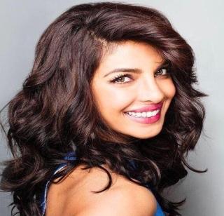 Priyanka Chopra 10 million crosses ... | प्रियांका चोप्रा १० मिलियनपार...