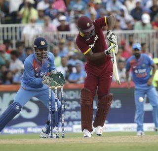 Washing Indian bowlers by West Indies, challenge ahead of India 246 | वेस्ट इंडिजकडून भारतीय गोलंदाजांची धुलाई, भारतासमोर 246 धावांचं आव्हान