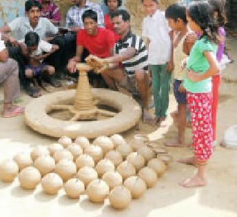 Clay Art: | कुंभार कला : Clay Art: | कुंभार कला :